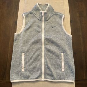 Vineyard Vines - Girls fleece lined vest - size M